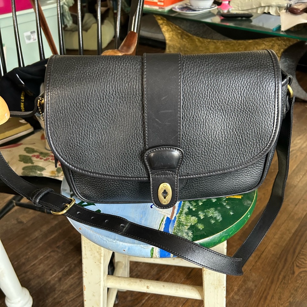 Vintage black Glenwood coach Crossbody purse zipper interior pocket two sections